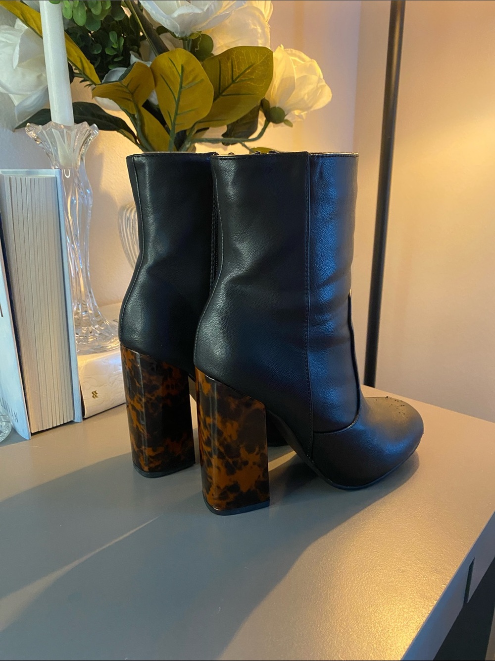 Black Tortoiseshell heeled black ankle boots/barely worn/LN